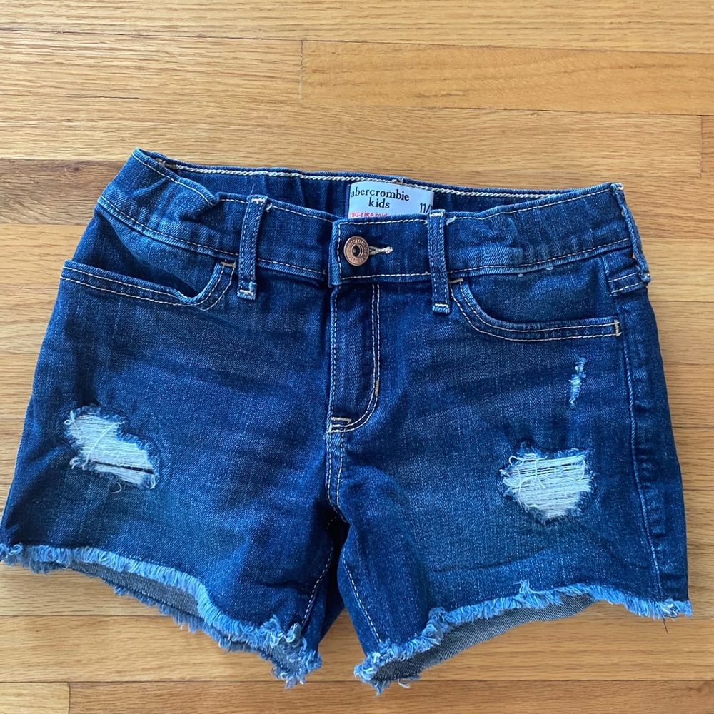 Abercrombie kids Jean shorts size 11/12 like new